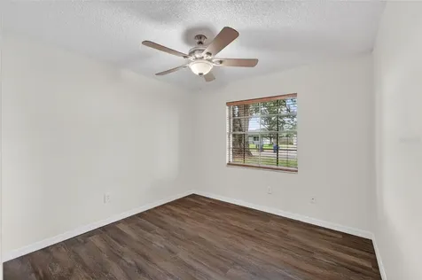 903 Old Darby Street Seffner FL 33584