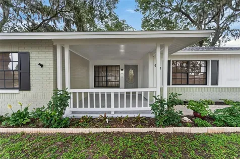 903 Old Darby Street Seffner FL 33584