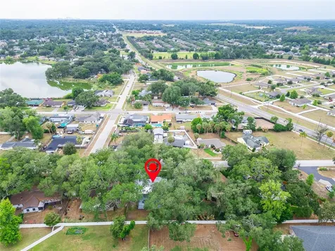 903 Old Darby Street Seffner FL 33584