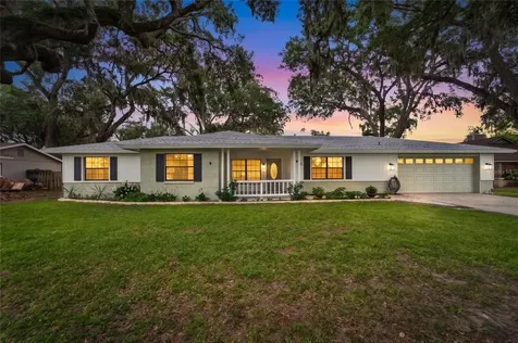 903 Old Darby Street Seffner FL 33584