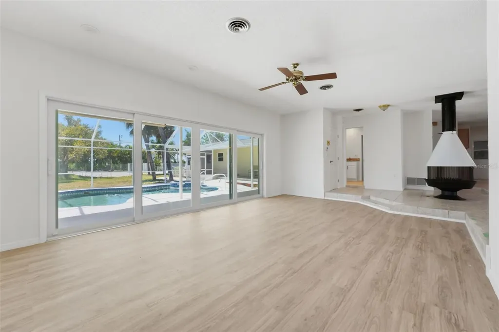 316 S Mango Street Englewood FL 34223