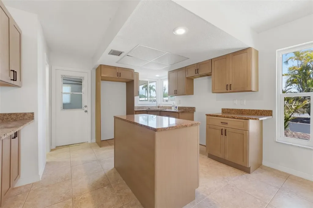 316 S Mango Street Englewood FL 34223