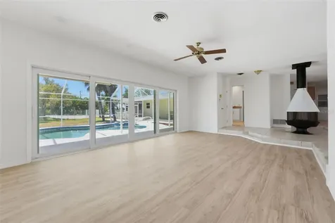 316 S Mango Street Englewood FL 34223