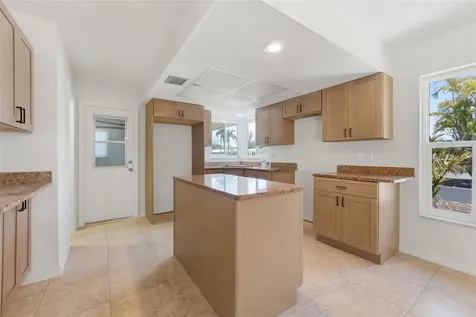 316 S Mango Street Englewood FL 34223