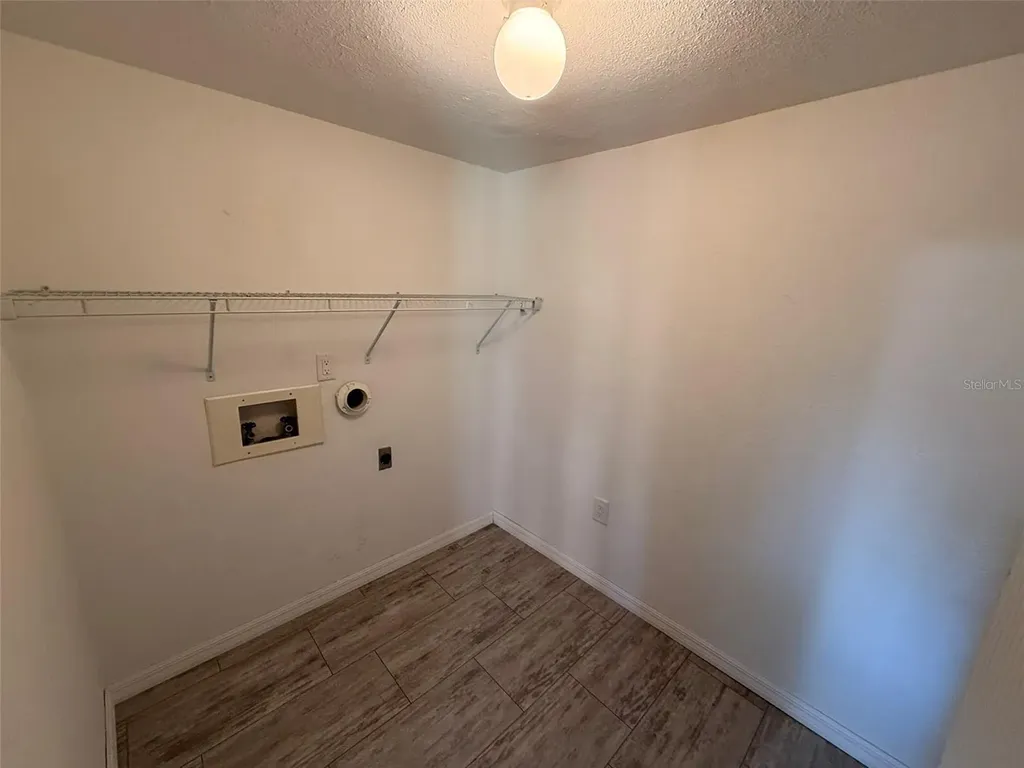 1836 N Crystal Lake Drive Lakeland FL 33801