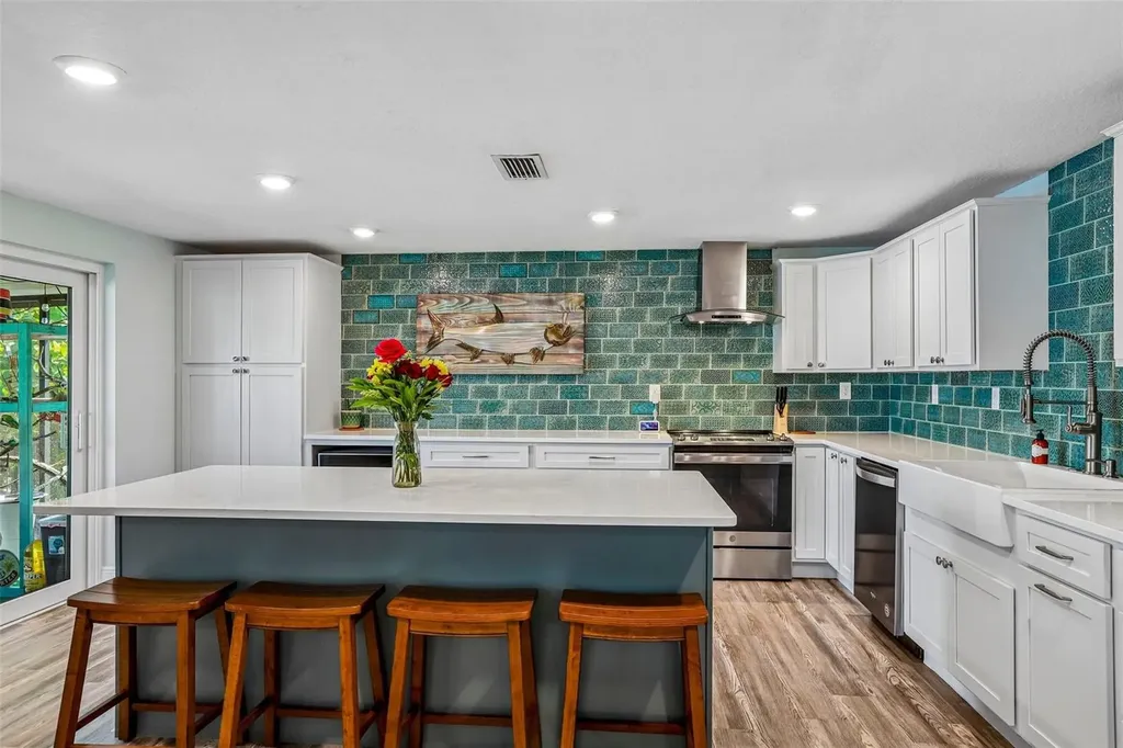 801 Flamingo Drive Apollo Beach FL 33572