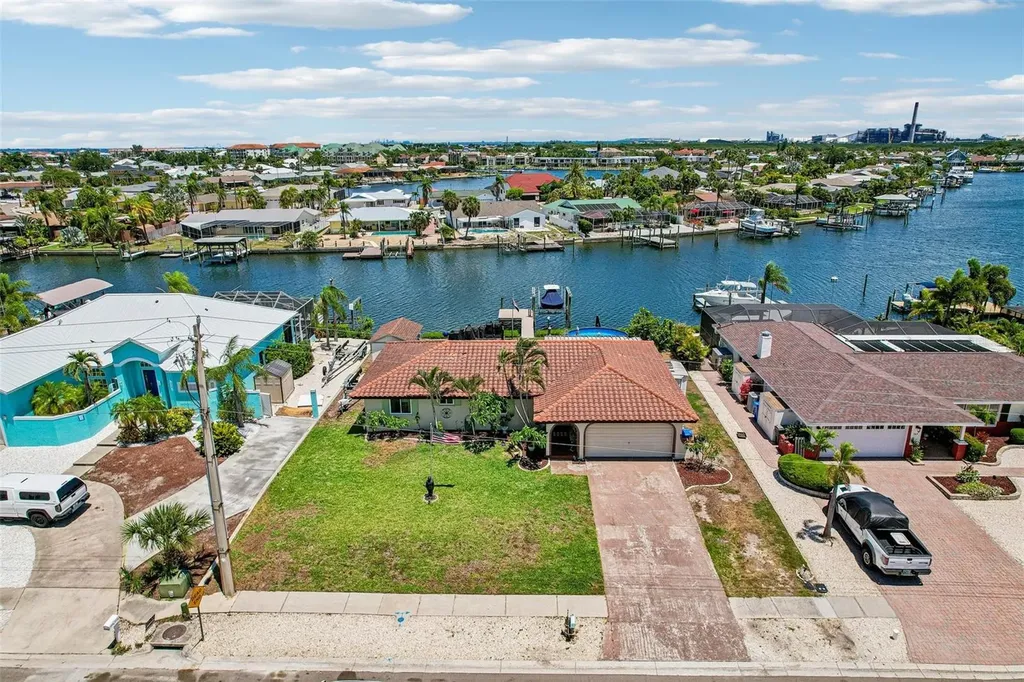 801 Flamingo Drive Apollo Beach FL 33572