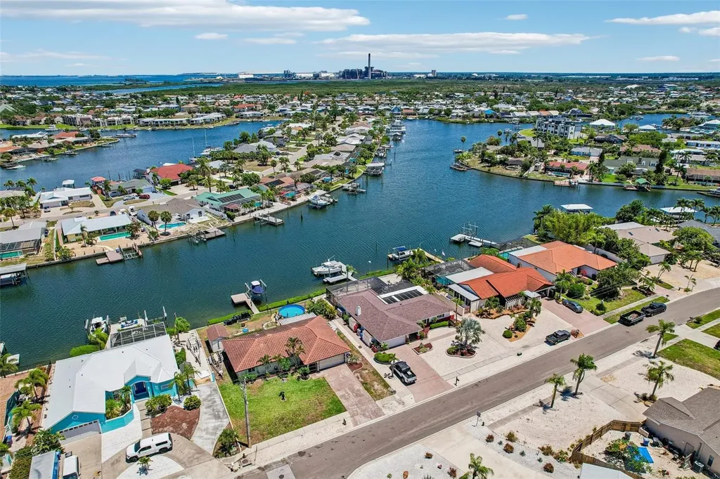 801 Flamingo Drive Apollo Beach FL 33572