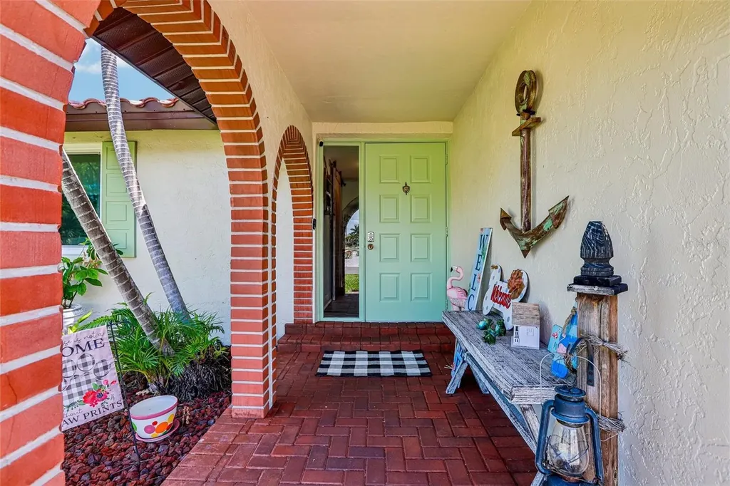 801 Flamingo Drive Apollo Beach FL 33572