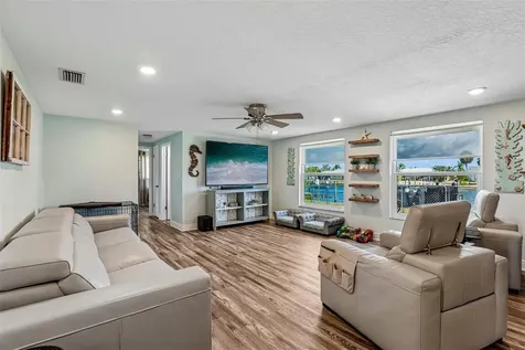 801 Flamingo Drive Apollo Beach FL 33572