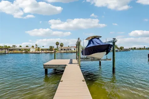 801 Flamingo Drive Apollo Beach FL 33572