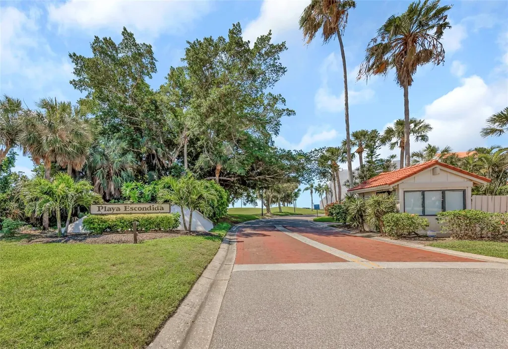 5650 Escondida Boulevard S St Petersburg FL 33715