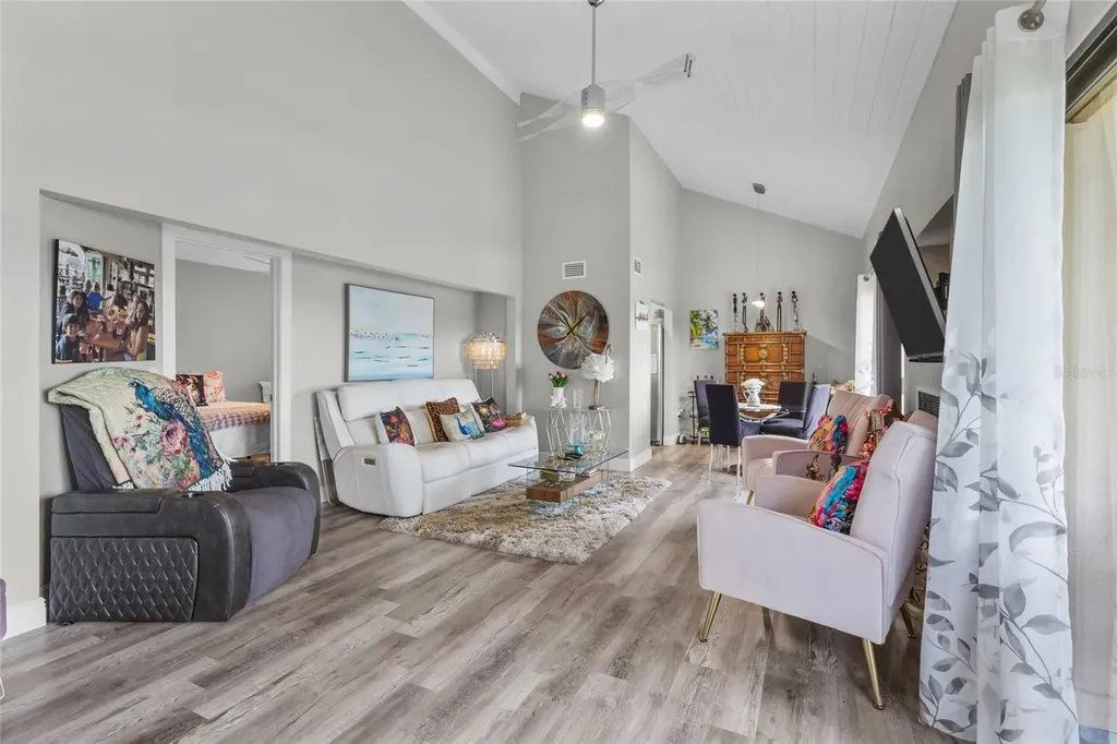 3037 Willow Green Drive Sarasota FL 34235