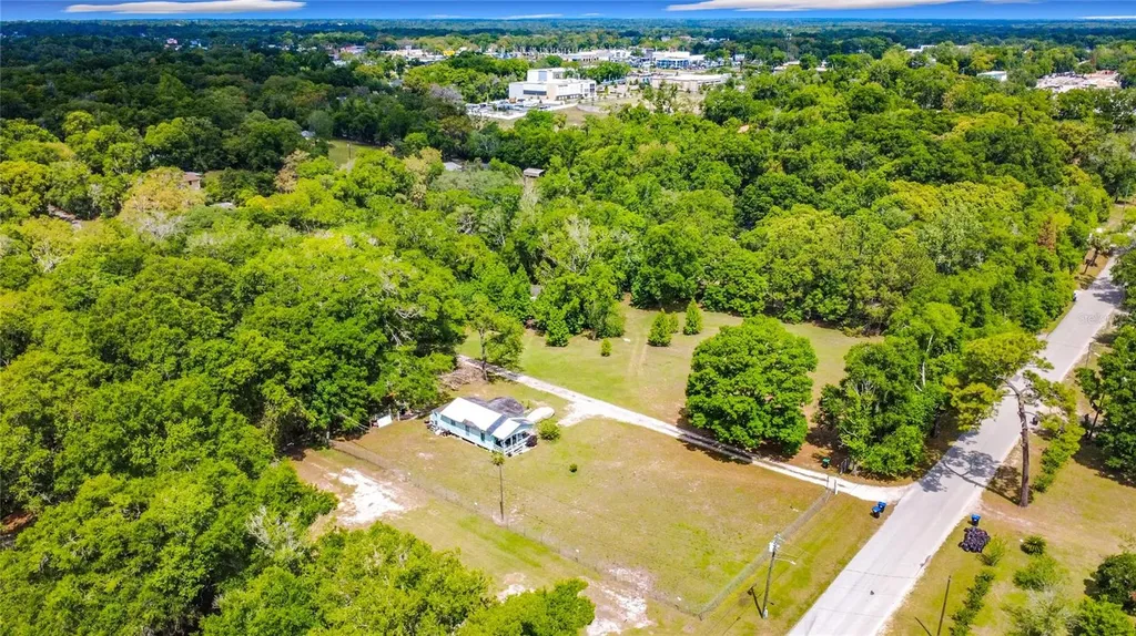 806 S Lake Pleasant Road Apopka FL 32703