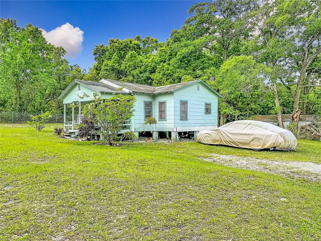 806 S Lake Pleasant Road Apopka FL 32703