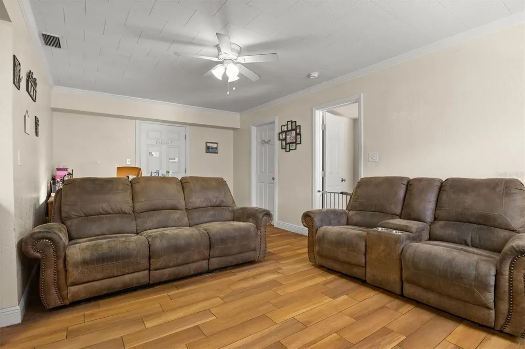 207 S Perry Avenue Fort Meade FL 33841