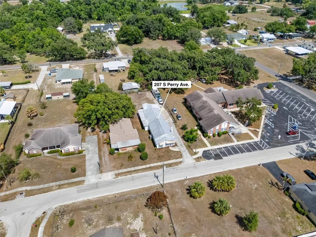 207 S Perry Avenue Fort Meade FL 33841