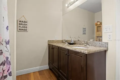 207 S Perry Avenue Fort Meade FL 33841