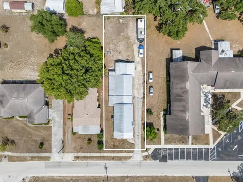 207 S Perry Avenue Fort Meade FL 33841
