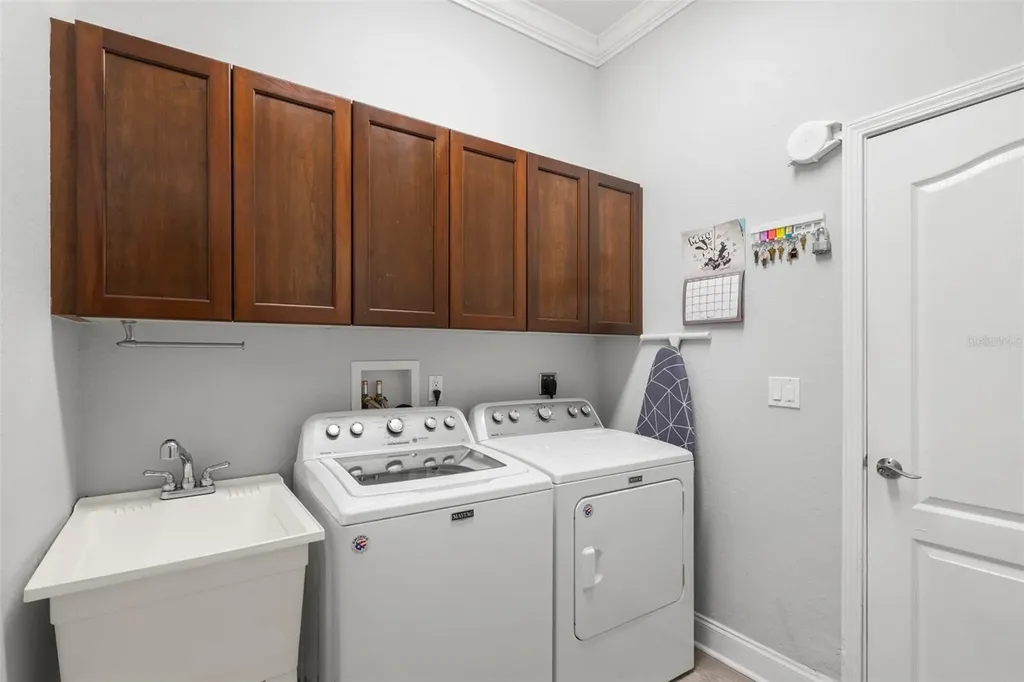 1502 River Court Tarpon Springs FL 34689