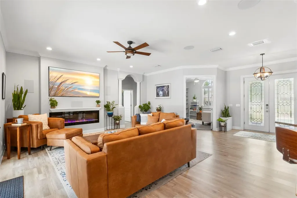 1502 River Court Tarpon Springs FL 34689