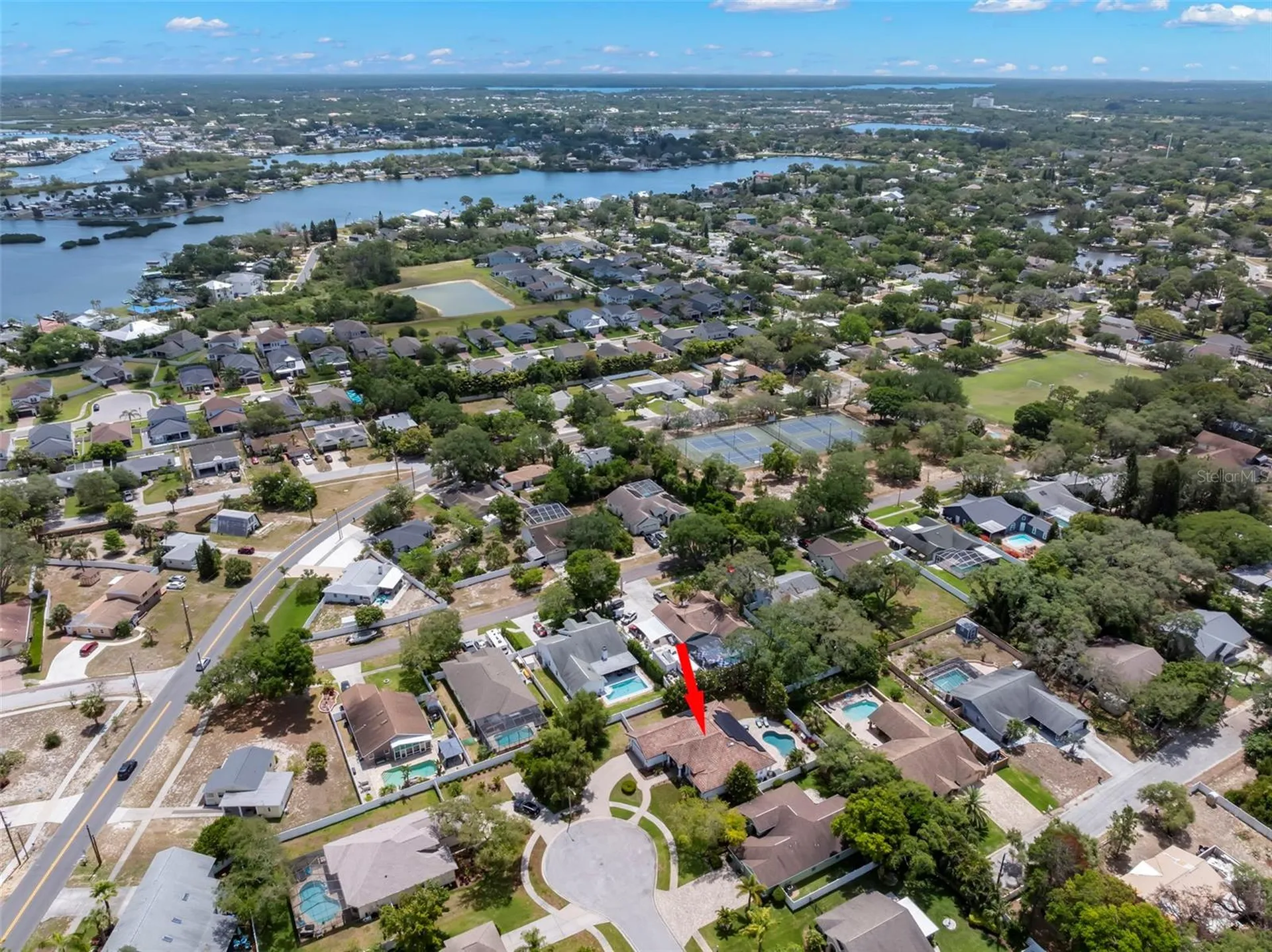 1502 River Court Tarpon Springs FL 34689