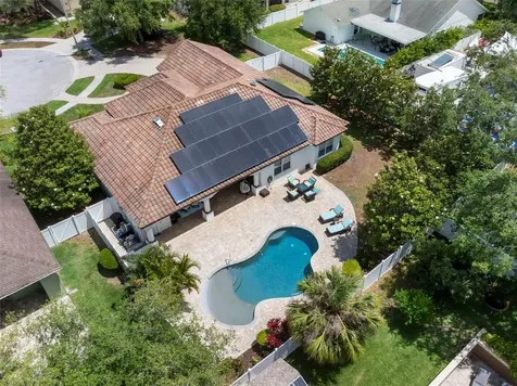 1502 River Court Tarpon Springs FL 34689