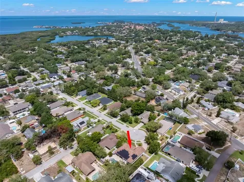 1502 River Court Tarpon Springs FL 34689
