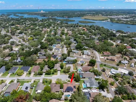 1502 River Court Tarpon Springs FL 34689