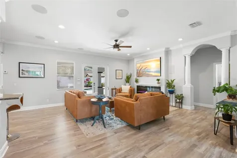 1502 River Court Tarpon Springs FL 34689