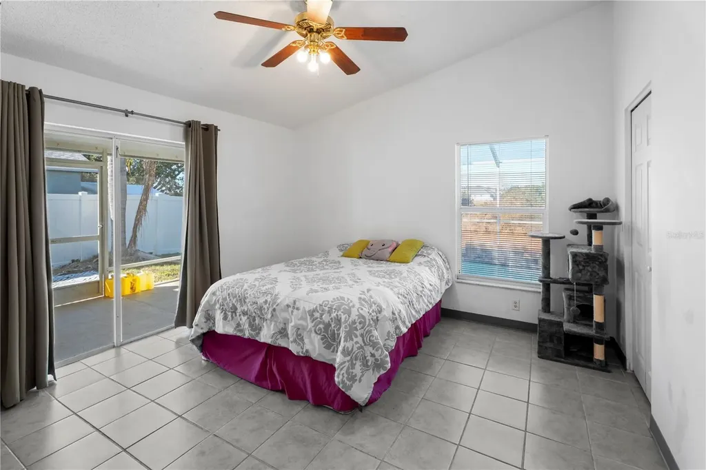 11852 Lark Song Loop Riverview FL 33579