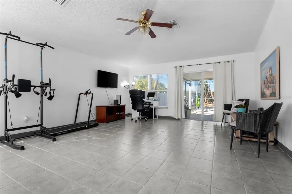 11852 Lark Song Loop Riverview FL 33579