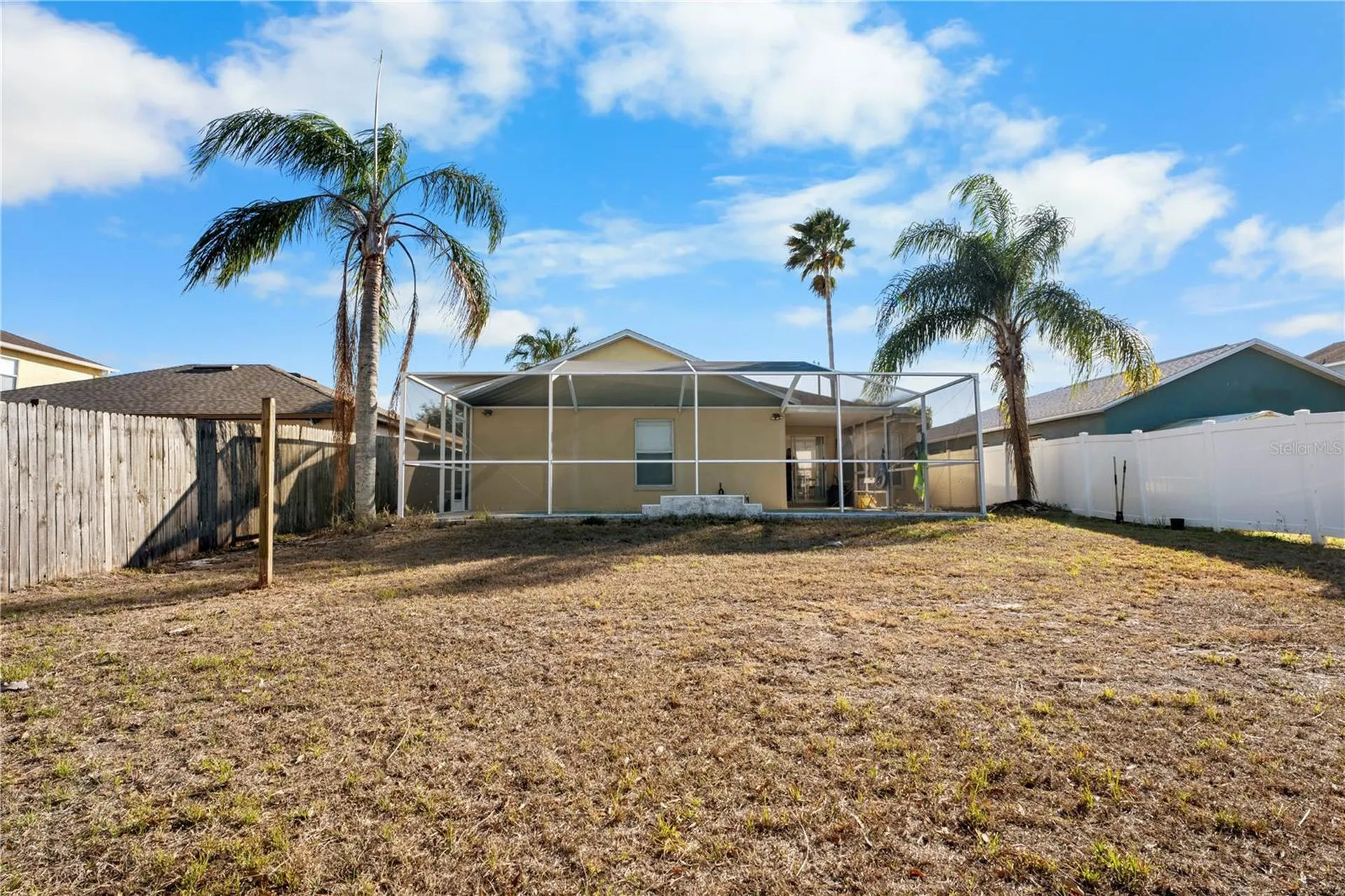 11852 Lark Song Loop Riverview FL 33579