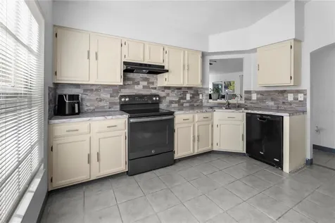 11852 Lark Song Loop Riverview FL 33579
