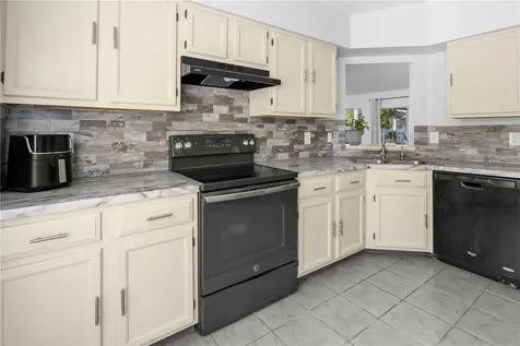 11852 Lark Song Loop Riverview FL 33579
