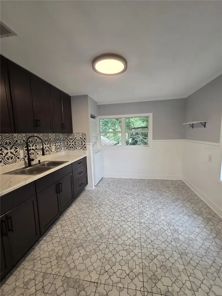 16 S Primrose Drive Orlando FL 32803