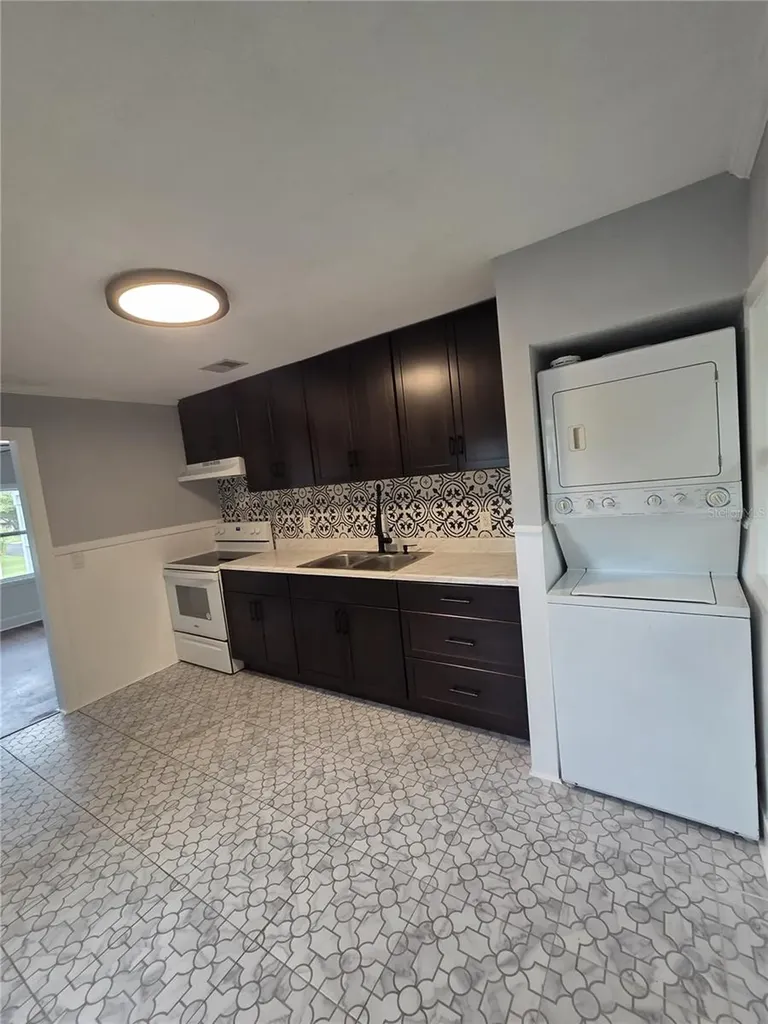 16 S Primrose Drive Orlando FL 32803