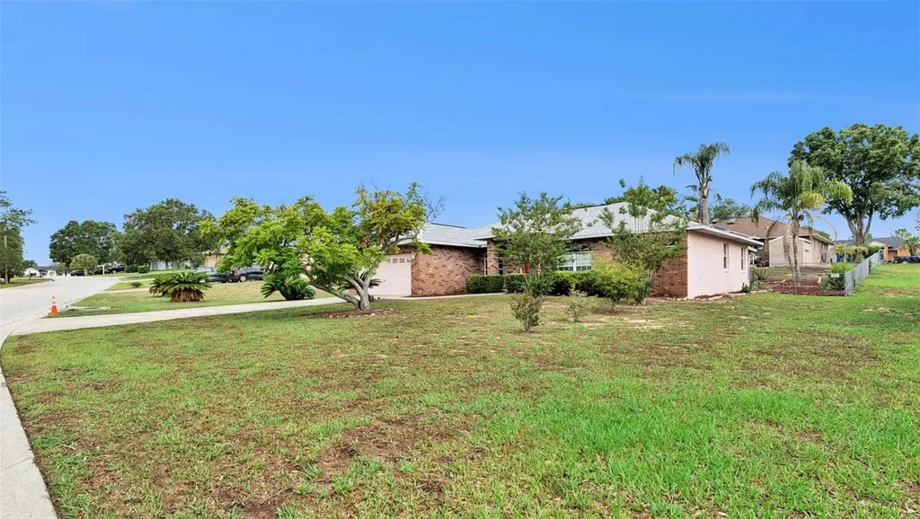 933 Devonshire Way Lake Wales FL 33853