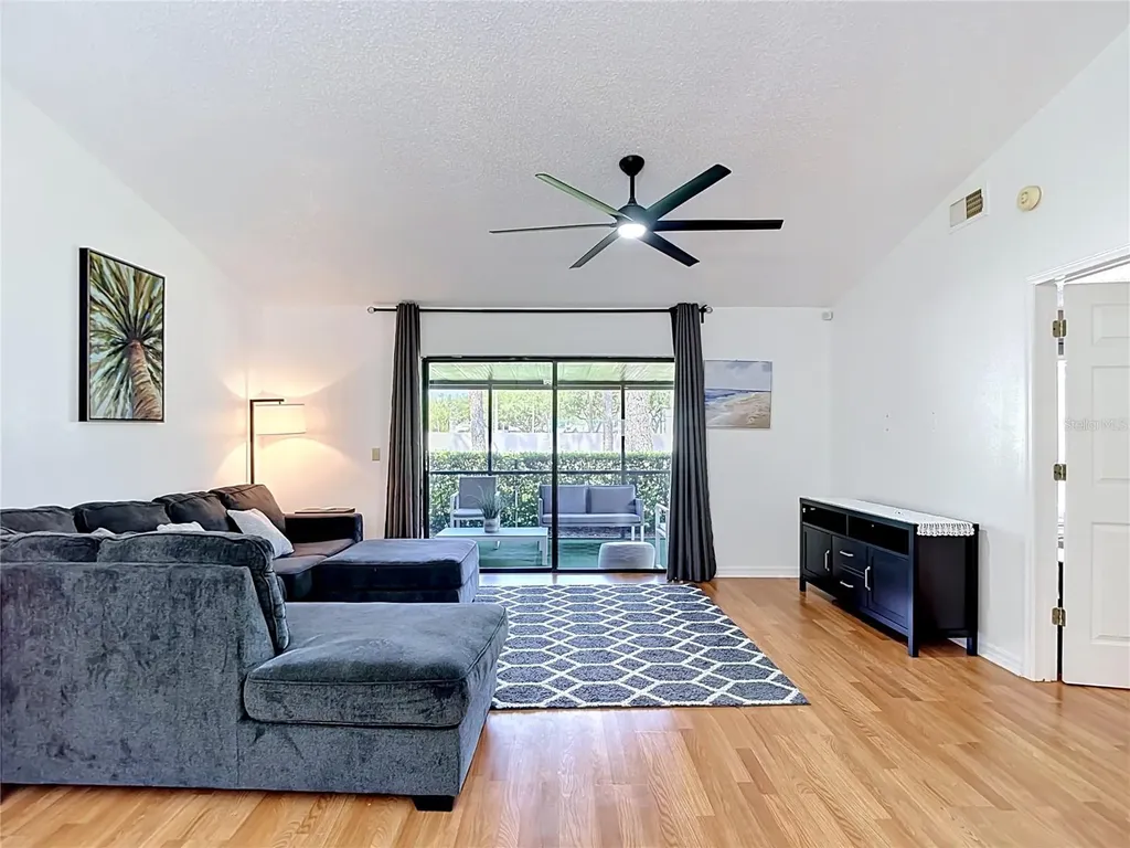 18312 Aintree Court Tampa FL 33647