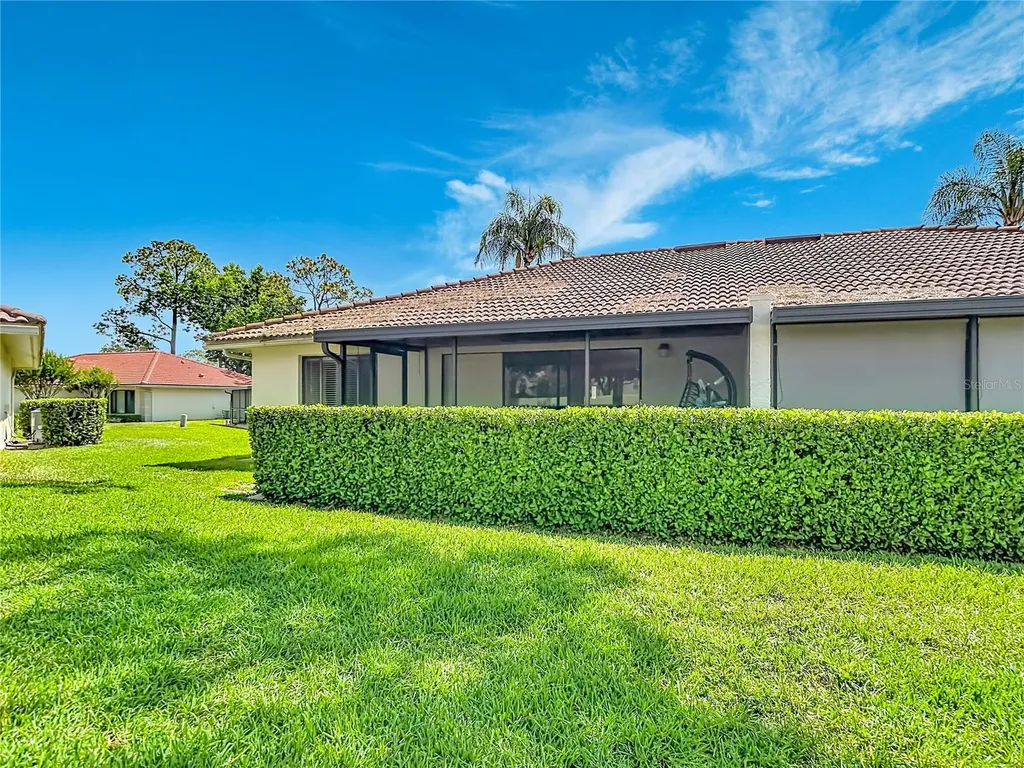 18312 Aintree Court Tampa FL 33647