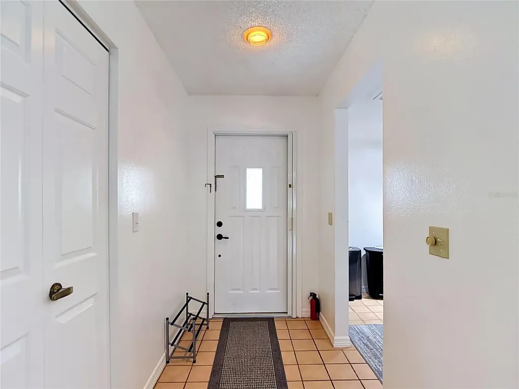 18312 Aintree Court Tampa FL 33647