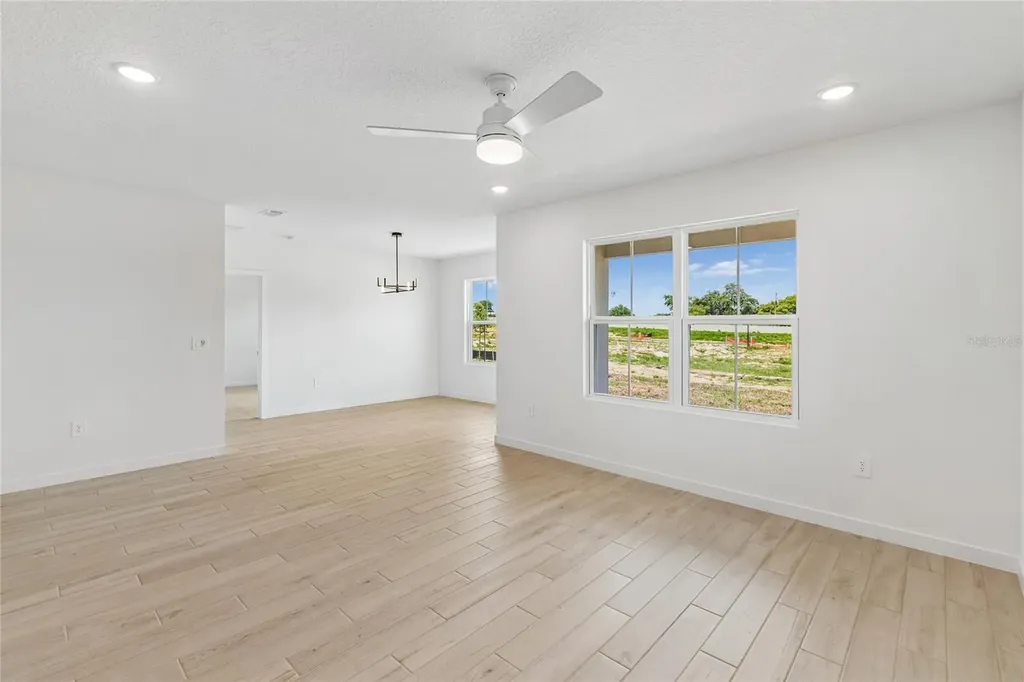 3135 Rein Avenue Davenport FL 33837