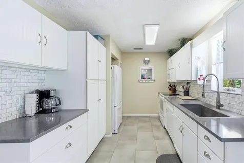 6325 Gulf Drive Holmes Beach FL 34217