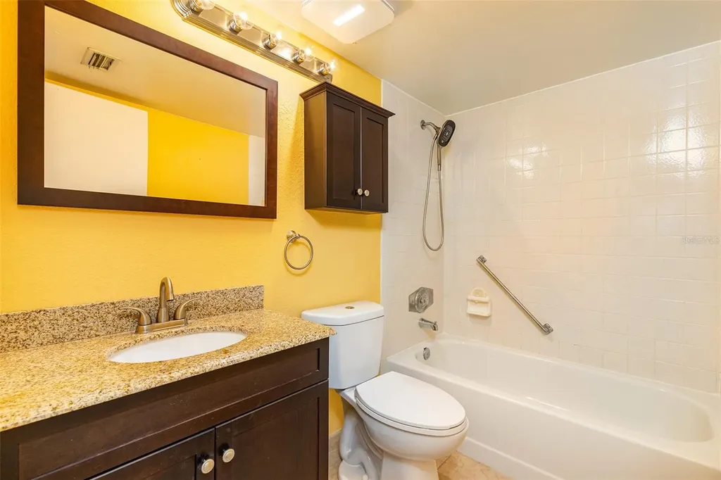 1182 Pine Ridge Circle W Tarpon Springs FL 34688