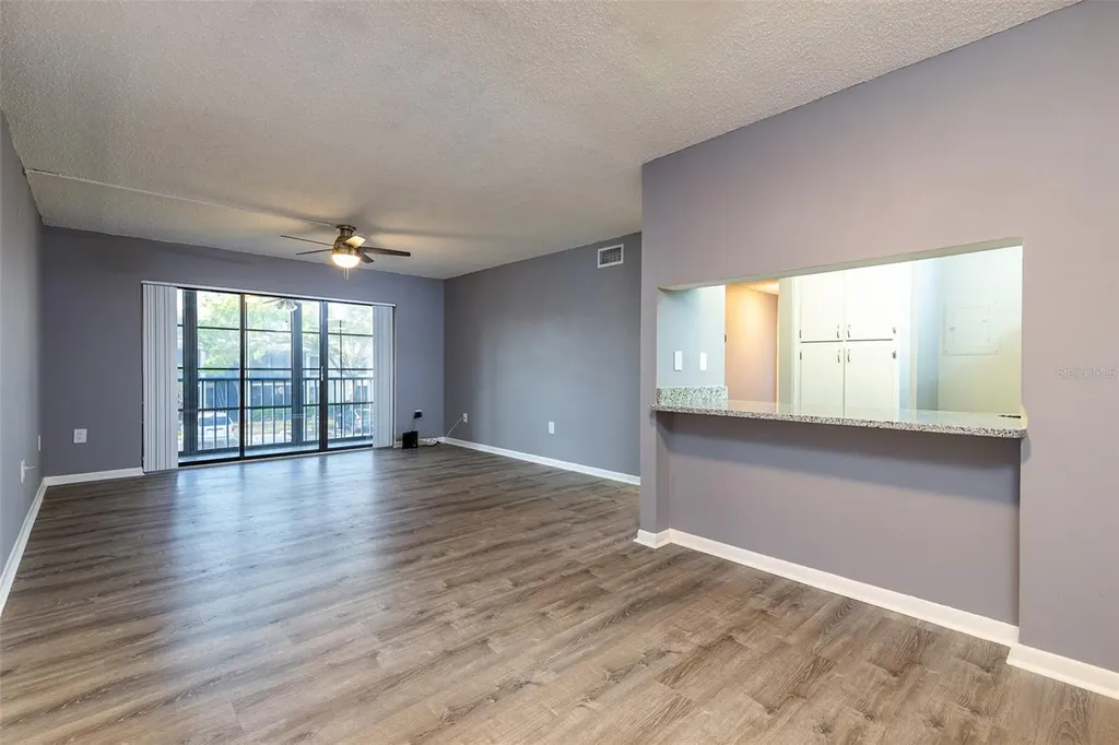 1182 Pine Ridge Circle W Tarpon Springs FL 34688