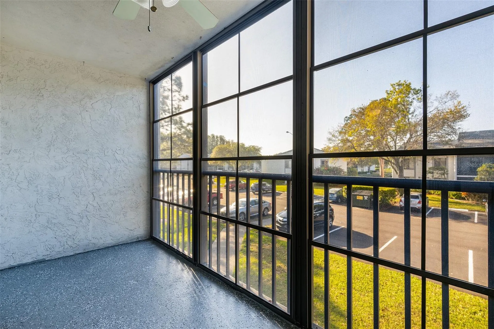 1182 Pine Ridge Circle W Tarpon Springs FL 34688