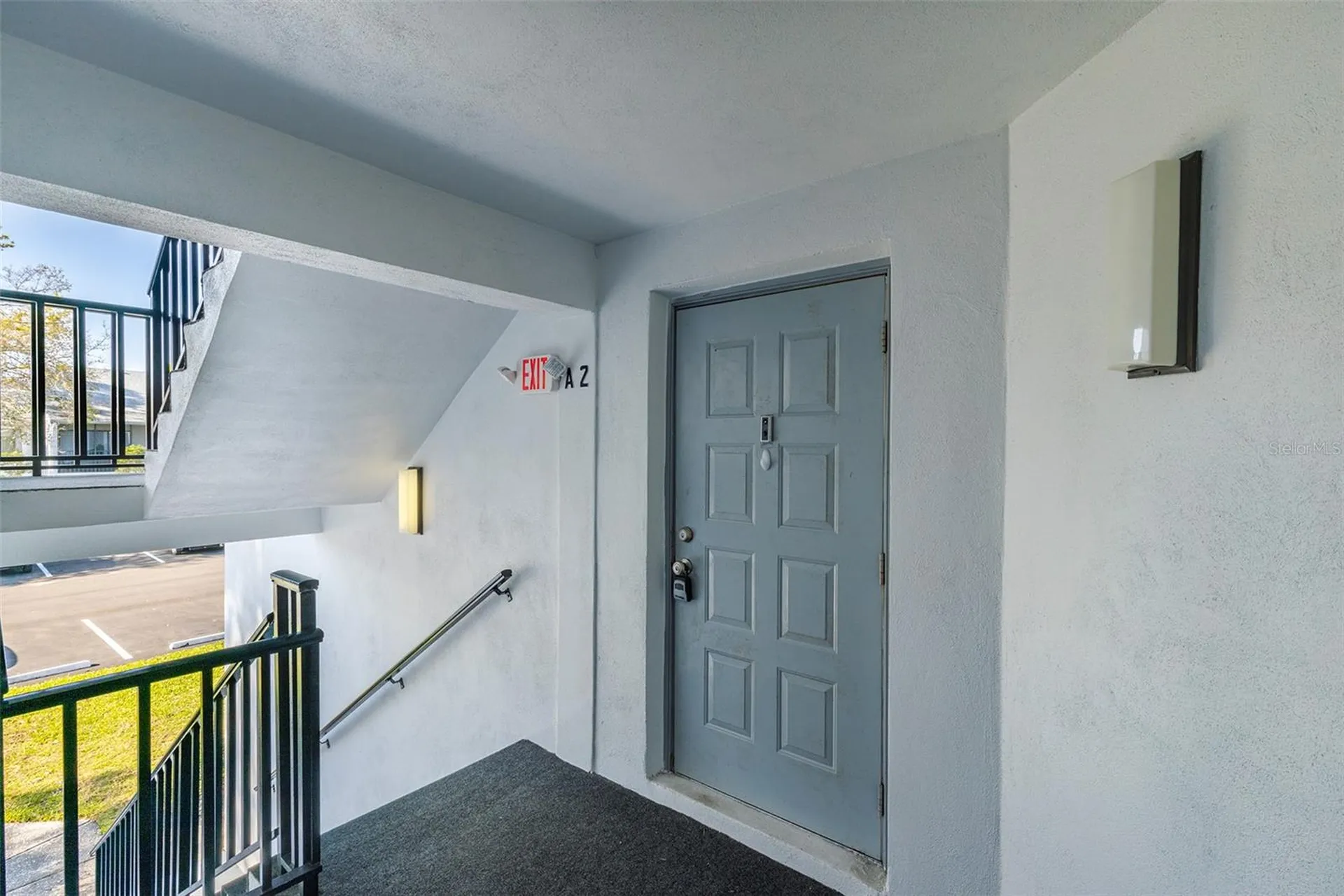 1182 Pine Ridge Circle W Tarpon Springs FL 34688