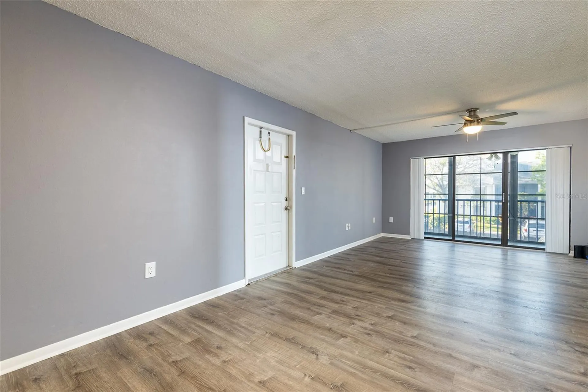 1182 Pine Ridge Circle W Tarpon Springs FL 34688