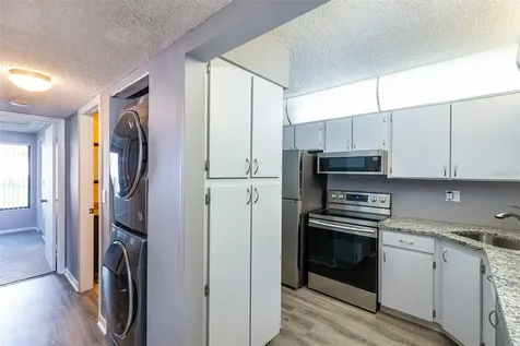 1182 Pine Ridge Circle W Tarpon Springs FL 34688