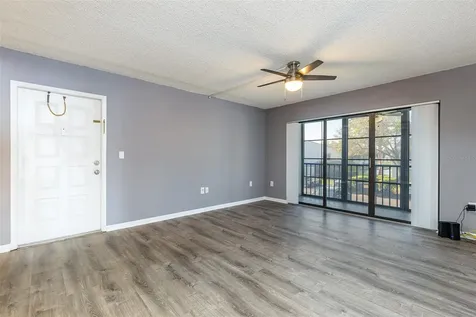 1182 Pine Ridge Circle W Tarpon Springs FL 34688